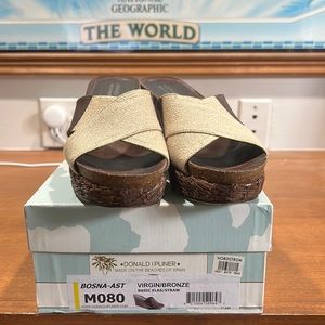 Donald J Pliner Bosna Virgin/Bronze Elastic Crisscross and Straw wedge.